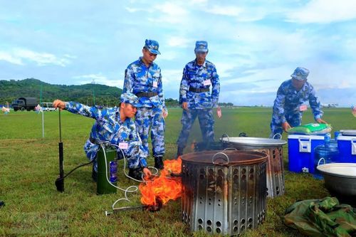 南部战区海军某部组织野外炊事大比武